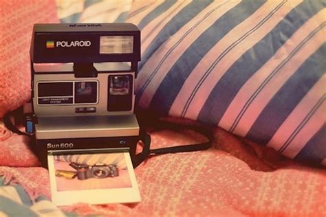 25 Creative Examples Of Polaroids In Pictures