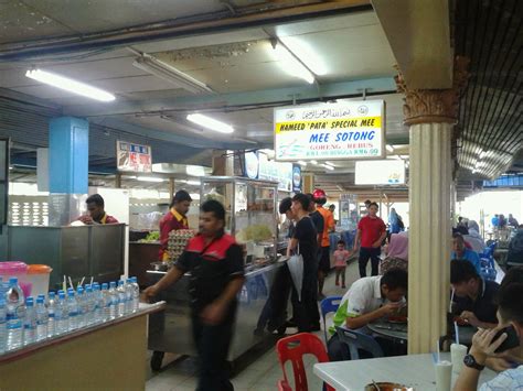 This week's weekend ride highlights the superb mee sotong (fried squid noodles) or mee rebus (stewed noodles). Sehasta mungkin: Hussain Pasembur, Medan Selera Renong dan ...