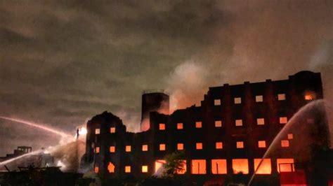 Video Philadelphia Massive 5 Alarm Factory Fire Newsworking