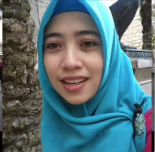 Raziah adalah muslimah yang taat, dan berstatus sebagai pegawai negeri di pemkot dumai. Kayla Janda Jember Cari Jodoh - Pecinta Janda