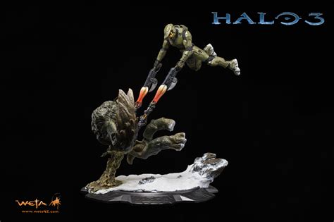 Weta Limited Edition Halo Statues
