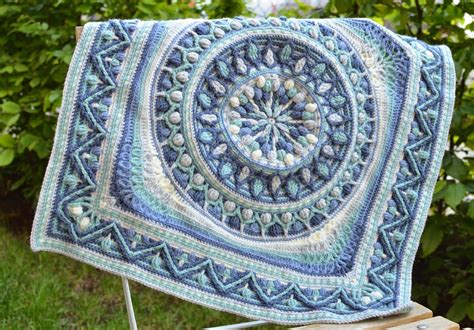 Large Crochet Squares or Second Life of Dandelion Mandala | LillaBjörn