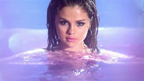 She starred in the disney tv series wizards of waverly place and the movie ramona and beezus. Selena Gomez - Comercial Fragrance Perfume (June 2012 ...