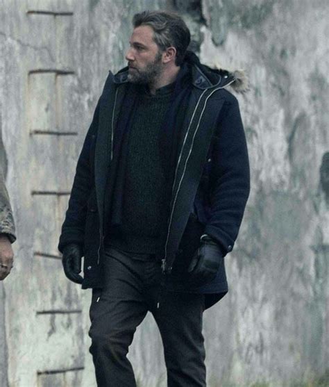 Ben affleck and matt damon earned $600,000 for the good will hunting script. #Batman Justice League Black Parka | Black parka, Black ...