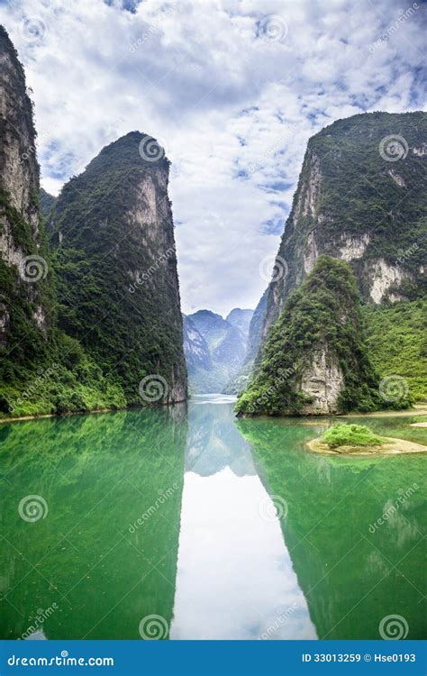 Hechi Three Gorges Pequeno Guangxi China Imagem De Stock Imagem De