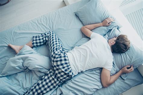 أفضل وضعيات النوم وفائدة وأضرار كل وضع ويكي شباب