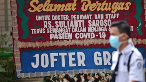 Covid Di Indonesia Puluhan Tenaga Kesehatan Yang Telah Divaksin