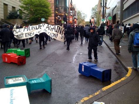 Portland Protest Aftermath Four Officers Hurt Eight Protesters