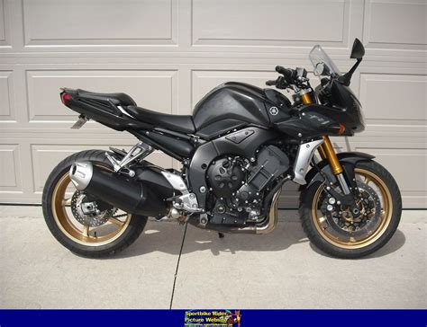 Unlike most other machines in this class, the fz1 features state of the art engine and chassis special lightweight, high lift, high performance intake and exhaust cams help to provide incredible horsepower and fast engine response. 2008 Yamaha FZ1 - Moto.ZombDrive.COM