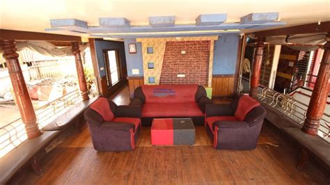 7 Bedroom Deluxe Kerala Boat House Alleppey Houseboat Club