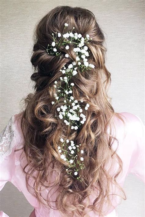Wedding Hairstyles With Flowers 30 Looks And Expert Tips Flowers In