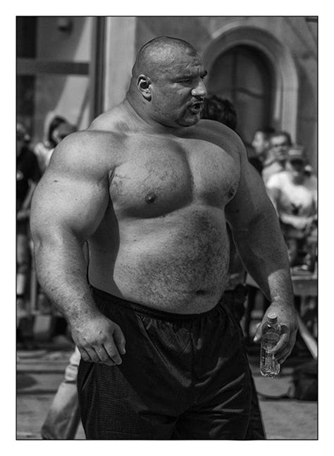 pin by caossdd on big muscle bear big guys bear men muscle men