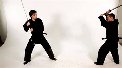 How To Advance And Retreat With A Katana Sword Fighting Youtube