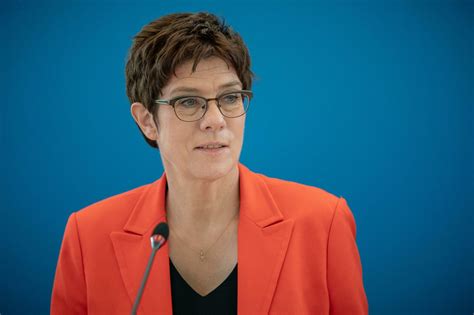 Sep 04, 2021 · after the federal election: Annegret Kramp-Karrenbauer: CDU-Chefin setzt auf schnelle ...