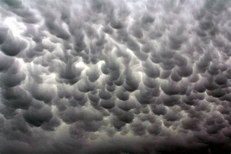 The Mammatus Clouds Are A Sign Of Extreme Weather Beginning To Form