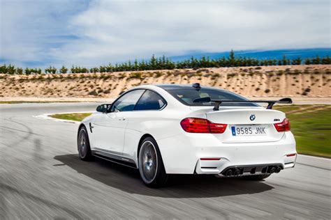 Így aki tableten, okostelefonon egyéb hordozható eszközön szeretné nézni az m4 sport tv csatorna adását, lehetősége van külföldről is a. BMW's New M4 CS Limited Edition Is Tempting, But Pricey ...