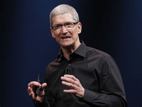 When A Young Tim Cook Told A Group Of Cross Burning Kkk Members To Stop