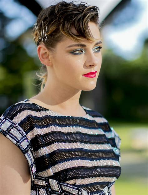 The latest tweets from kristen stewart (@official_ks_). Kristen Stewart Hair at Chanel Show January 2019 ...