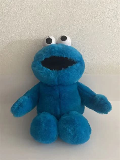 Vintage 1997 13 Sesame Street Feed Me Cookie Monster Plush Talking