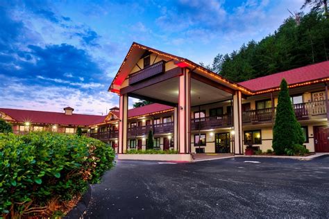 6 Best Verified Pet Friendly Hotels In Helen With Weight Limits And Pet Fees