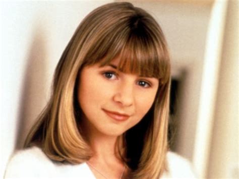 Beverley Mitchell What 7th Heaven Star Looks Like Now Au
