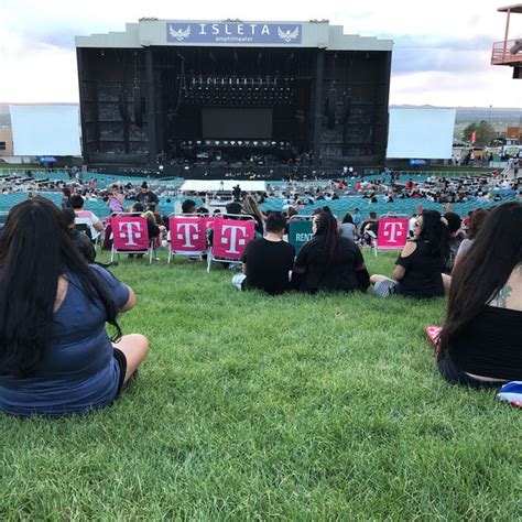 Isleta Amphitheater Lawn Seating Elcho Table