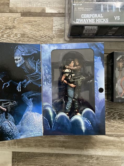 NECA Aliens Lot! Rescuing Newt Deluxe Set, Hicks Vs Xenomorph, Creature