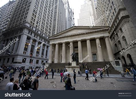 New York City October 1 Federal Hall Built In 1700 Is The Site Of