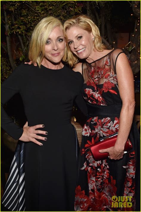 Photo Julie Bowen Jane Krakowski Variety Emmys Party 02 Photo