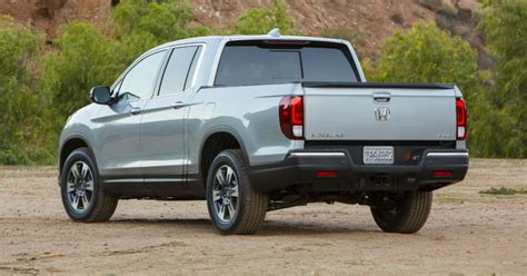 I know everyone is in a hurry to get somewhere. 2017 Honda Ridgeline MPG