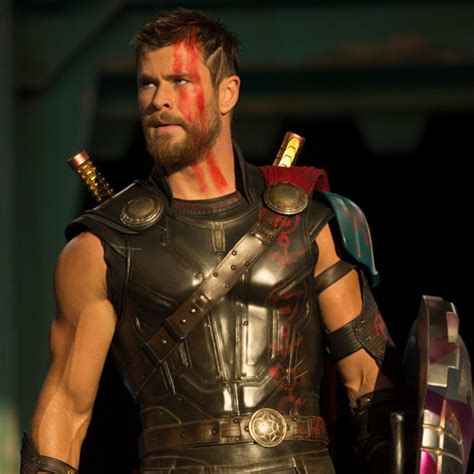 Chris Hemsworth Jokes His Muscles Are The Result Of Special Effects E