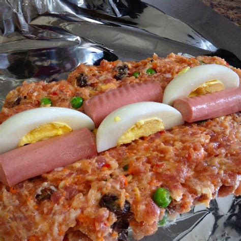 The land of fiestas enjoys christmas as no other holiday is celebrated in the philippine islands. The 25+ best Filipino christmas food ideas on Pinterest | Pinoy christmas food, Filipino ...