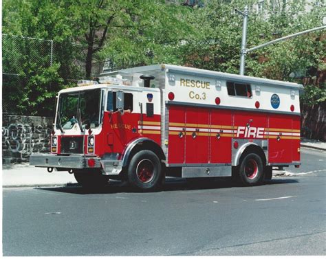 New York City Fire Dept Rescue 3 1991 Mack Mr Heavy Rescue Squad 8x10