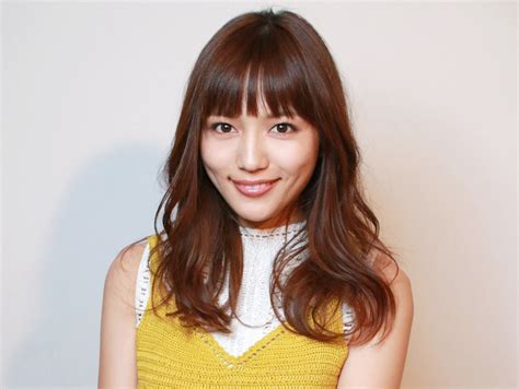 Manage your video collection and share your thoughts. 川口春奈、学園祭でのトークショーを終え「いつかは ...