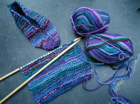 Nadeln hoch, das ist ein maschenanschlag! Stricken für Anfänger - die wichtigsten Grundtechniken ...