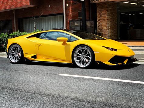 Lamborghini Huracan Yellow With Brixton Forged Pf10 Duo Aftermarket