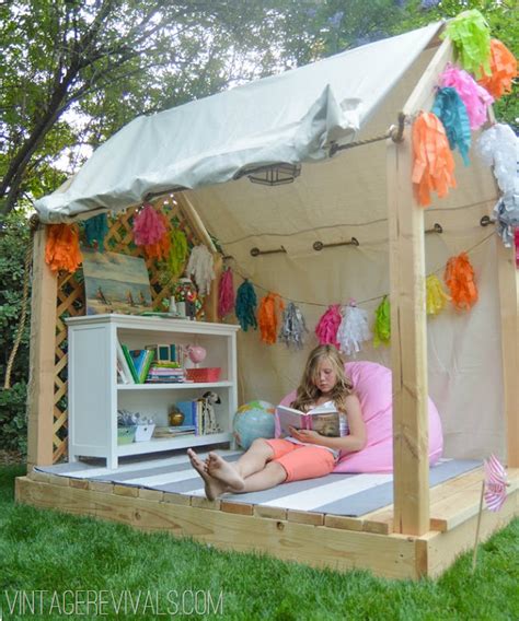 It is fun for one child or a group, and parents will enjoy it too. 25 DIY Forts to Build With Your Kids This Summer - tipsaholic