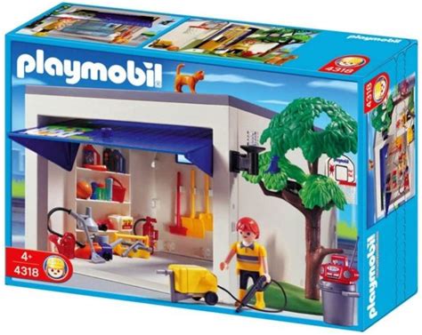 Le chef d'atelier a justement un moment de libre et peut immédiatement regarder le. Playmobil Set: 4318v1 - Garage - Klickypedia