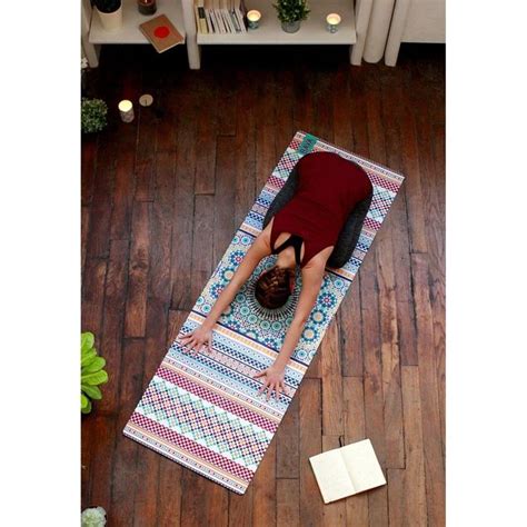 Tapis pour salon ou pour chambre, tapis de salle de bain ou tapis d'extérieur, tapis épais ou en fibres naturelles. Tapis de yoga intense tanger multicolore Baya | La Redoute ...