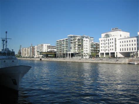 Erik freuedenthal, city of stockholm, explains the ideas behind the ground breaking large scale residential project of hammarby sjöstad. Hammarby sjöstad - Stockholm turistguide