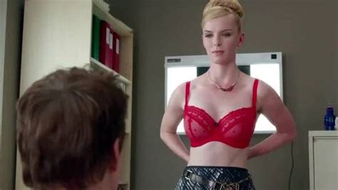 Betty Gilpin In Nurse Jackie Scrolller