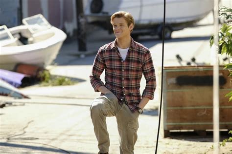 Lucas Till In Macgyver Picture 14 Of 32 Angus Macgyver Macgyver 2016 Lucas Till Macgyver