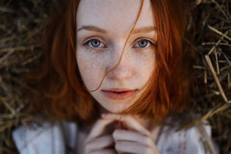 Redhead Girl Glasses Eyes Freckles Wallpaper Coolwallpapers Me