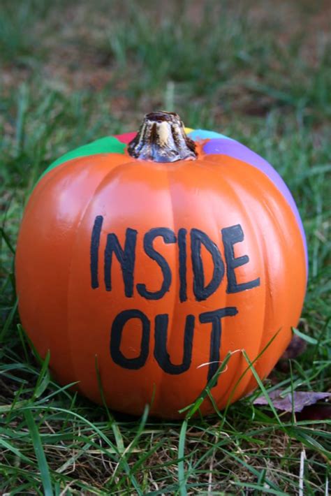 An Inside Out pumpkin - Disney in your Day