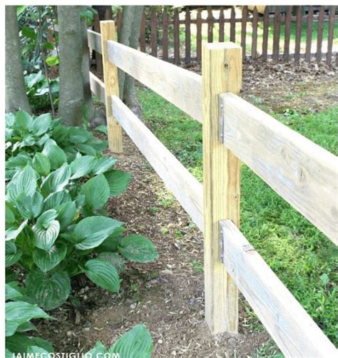 How To Make The Most Of A Split Rail Fence On Your Backyard