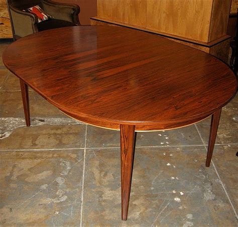 Danish Mid Century Modern Extendable Rosewood Dining Table At 1stdibs