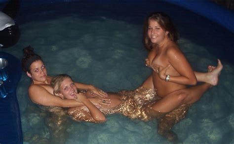 Amateur College Girls Caught Naked