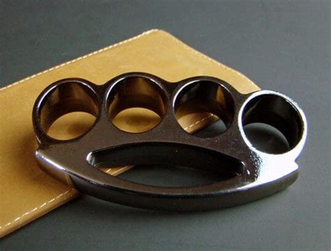 Brass Knuckles Best Self Defense Weapons Amazing Viral News