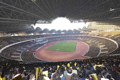 Rungrado may day stadium is a stadium / arena that was completed in 1989. il più grande stadio del mondo è il 'may day stadium' in ...