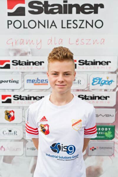 Łomża vive kielce is a polish professional men's handball team based in kielce, founded in 1965.the club plays in the superliga and is a regular competitor of the ehf champions league. Jakub Korzeniowski - Klub Piłkarski Polonia Leszno